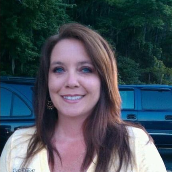 Meet your Posher, Stacy - Picture 2 of 2